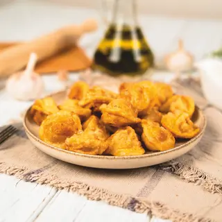 Смажені пельмені з курячим м'ясом (240г)