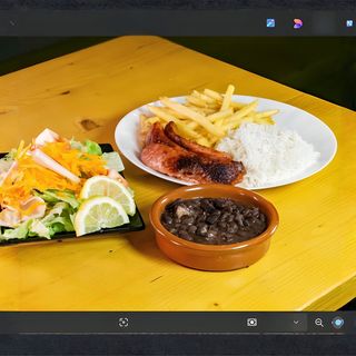 Prato executivo - Salsicha brasileira + acompanhamentos
