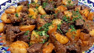 Печень с картошкой и луком