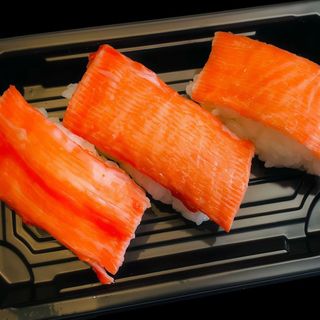 Nigiri de surimi (3 pzs.)