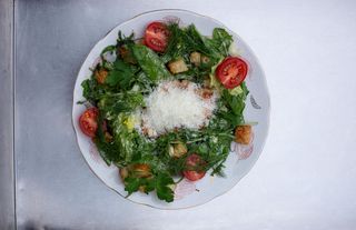 Салат з куркою та пекоріно