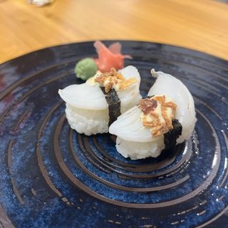 68. Nigiri Sepia flambeado