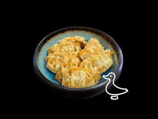 Pierogi Gyoza z Kaczką + sos Spicy Mayo