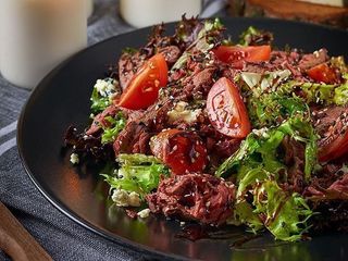 Теплий салат зі стейка (200g)