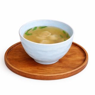 Пельмени с бульоном