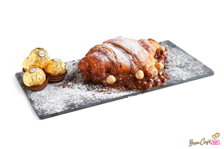 Croissant Ferrero Rocher