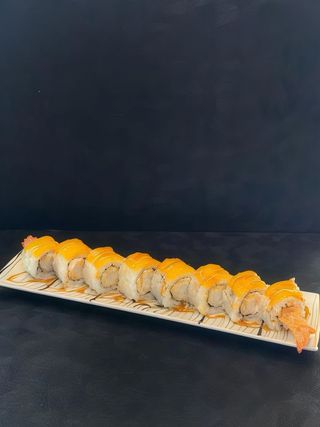 Urakamaki Cheese Dragón Roll