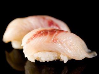 Нигири Лаврак (2бр-80г)