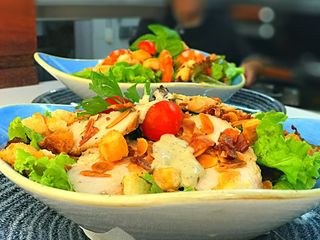 Salada César de Frango