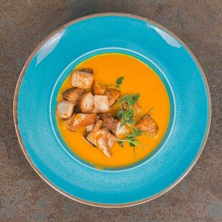 Supă cremă de legume de sezon