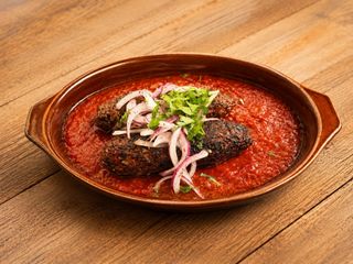 ქაბაბი ქუთაისურად / Kutaisi-Style Kebab with Tomato Sauce