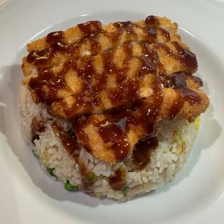 200. Riso al pollo fritto 