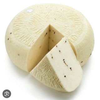 Formaggio Siciliano primo sale pepato