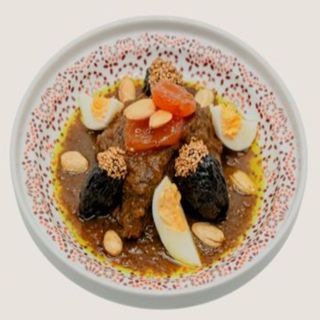 Tajine de ternera con ciruelas y albaricoques caramelizados