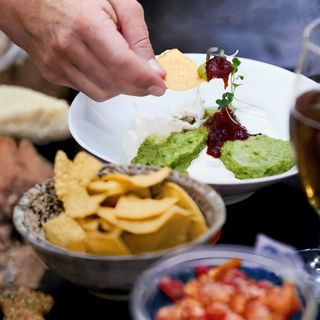 Guacamole Chutney De Tomate Y Crema Agria