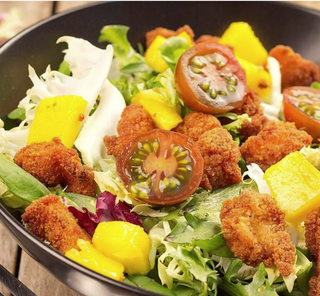 Ensalada Tropical Street