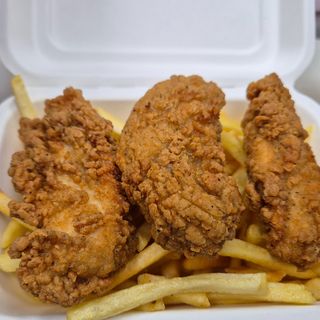 3 goujons con papas o arroz