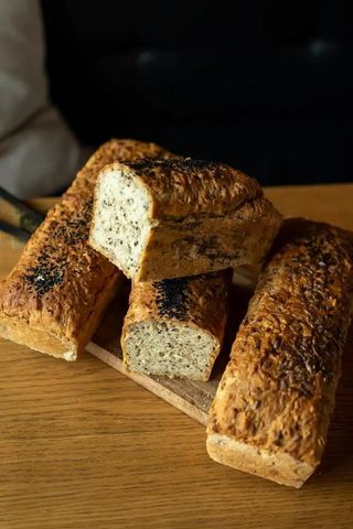 Pieczywo czarnuszka-słonecznik