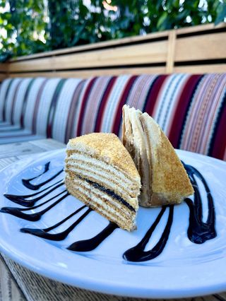 Десерт Медовик (150г)