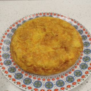 Tortilla de patatas entera