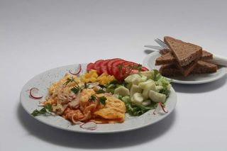 Omlet sa sirom i šunkom