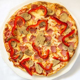 Pizza Cuatro Estaciones (Mediana)
