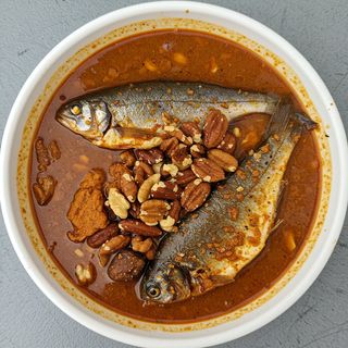 G.Nuts & Fish Luwombo