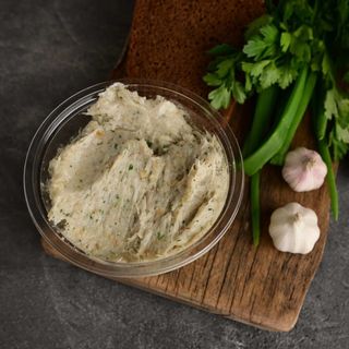 Mrożona Słonina Mielona Z Czosnkiem I Ziołami 300g