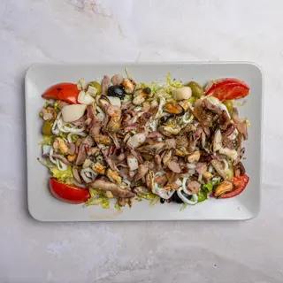 Salata od plodova mora