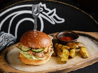 Бургер з куркою (280/120/50g)