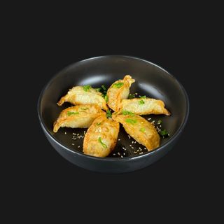 Fried gyoza pork