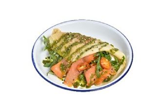 Блинчики с семгой и муссом из сыра креметте