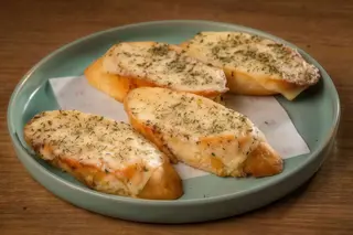 Pao c/Alho e Queijo