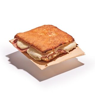 Pizza Jamón Cocido Y Mozzarella