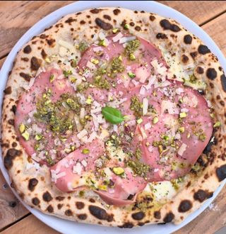 Pizza Mortadella (33 Cm.)