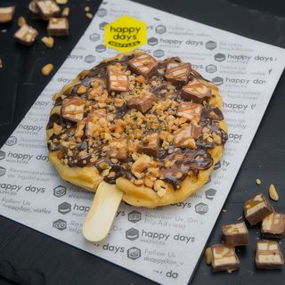 Waffle Pop Snickers Addict