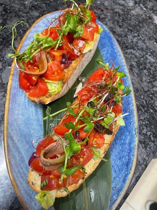 Bruschete cu roșii