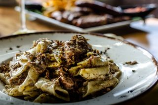 Pljukanci s boškarinom i crnim tartufom