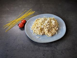 Pasta sa piletinom i pečurkama