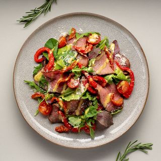 Салат з телятиною