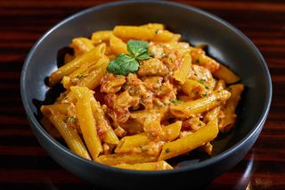 Mezze Con Pollo