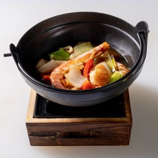 144 Scodella con frutti di mare