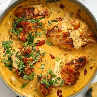 Marry Me Chicken Served With Rice Or Noodles