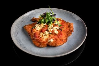 Snitel de pui parmigiana & feta