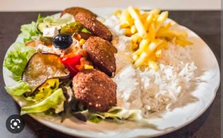 Plato kebab especial aroz y patata