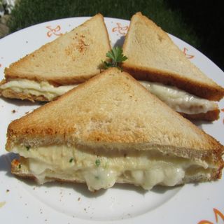 Sándwich de masa de pollo