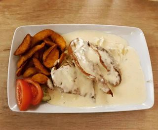 Piletina u gorgonzola sosu