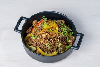 Raku Beef yaki soba 320g