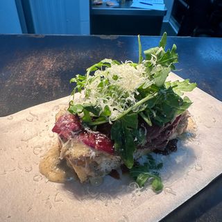 Focaccia de carpaccio