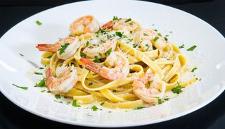 Tagliatelle cu creveţi